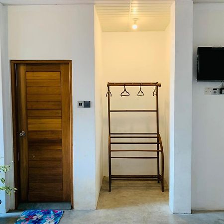 O2 Weligama Hotel & Spa Buitenkant foto