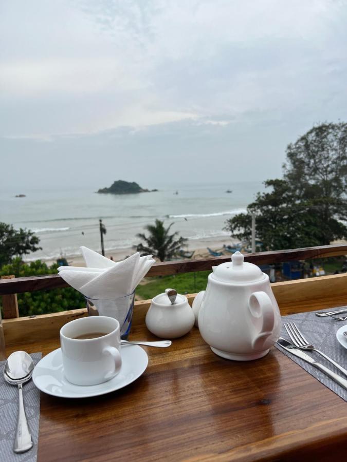 O2 Weligama Hotel & Spa Buitenkant foto