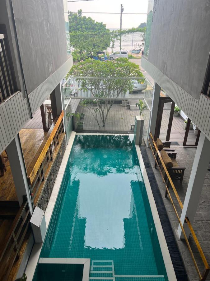 O2 Weligama Hotel & Spa Buitenkant foto