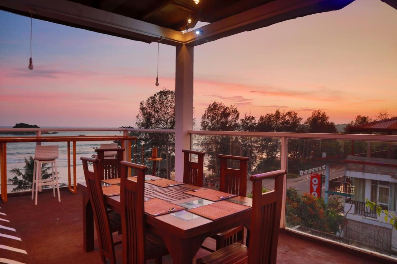 O2 Weligama Hotel & Spa Buitenkant foto