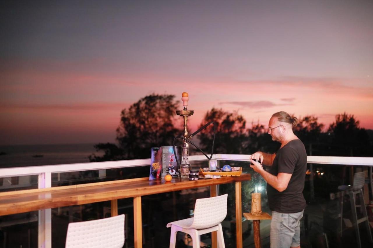 O2 Weligama Hotel & Spa Buitenkant foto