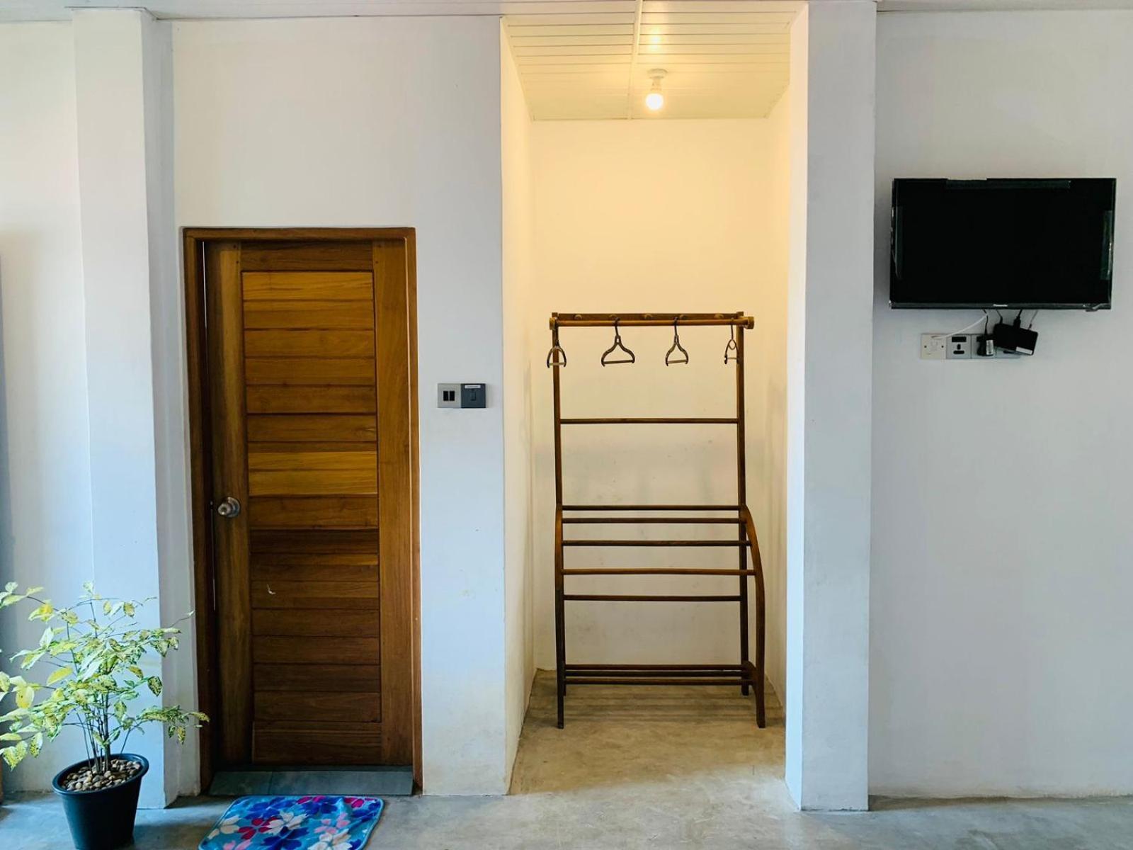 O2 Weligama Hotel & Spa Buitenkant foto