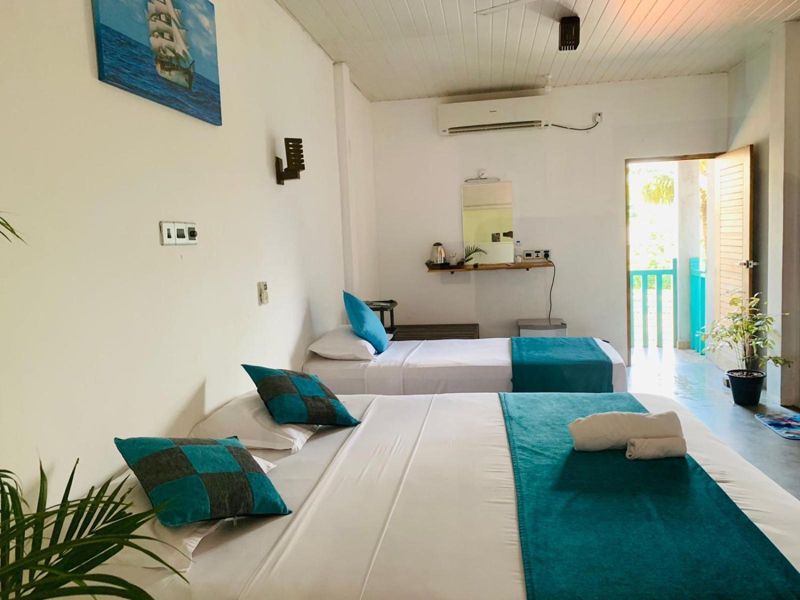 O2 Weligama Hotel & Spa Buitenkant foto